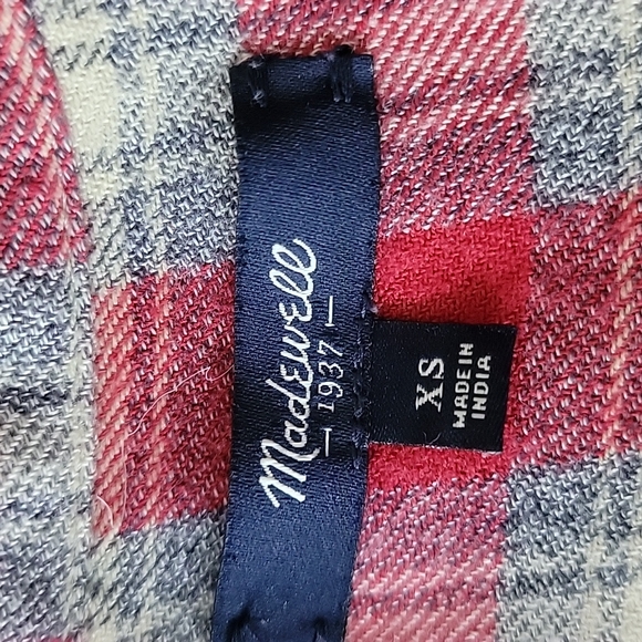 Madwell High Low Plaid Flannel Button Up - Picture 5 of 13